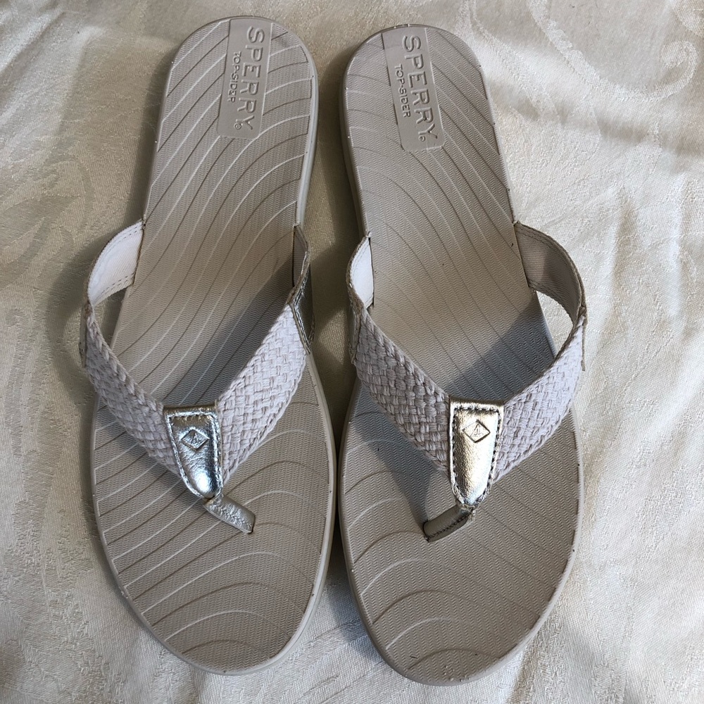 Sperry Seabrook Swell - Platinum - Size 9.5 - New condition - never worn